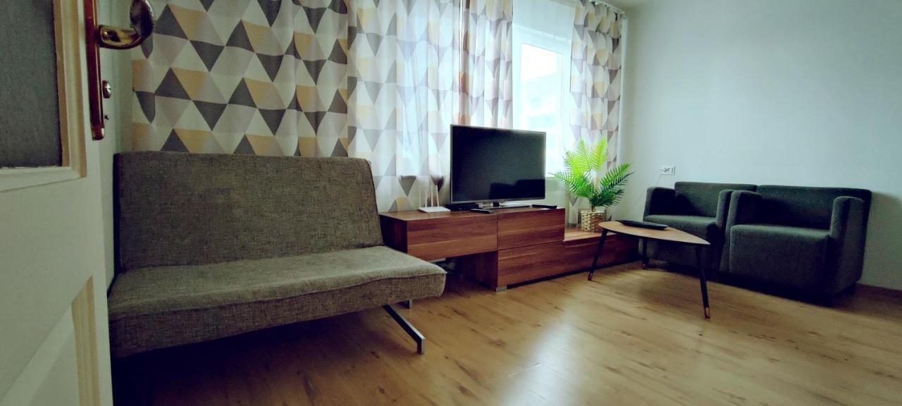 Akropole Apartment In Riga Buitenkant foto